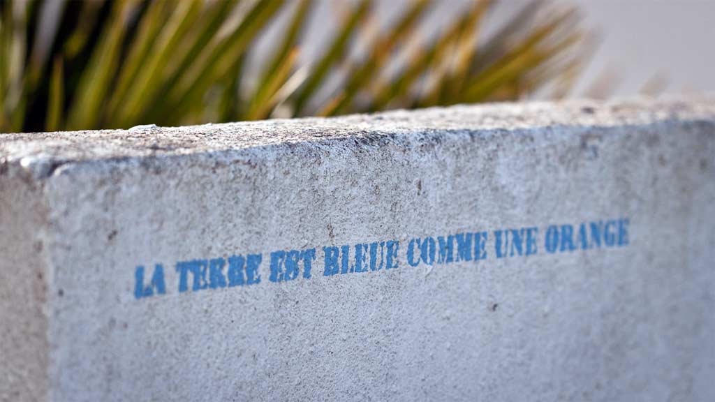 Poesía - "La terre est bleue comme une orange" de Paul Éluard - Ludovic
